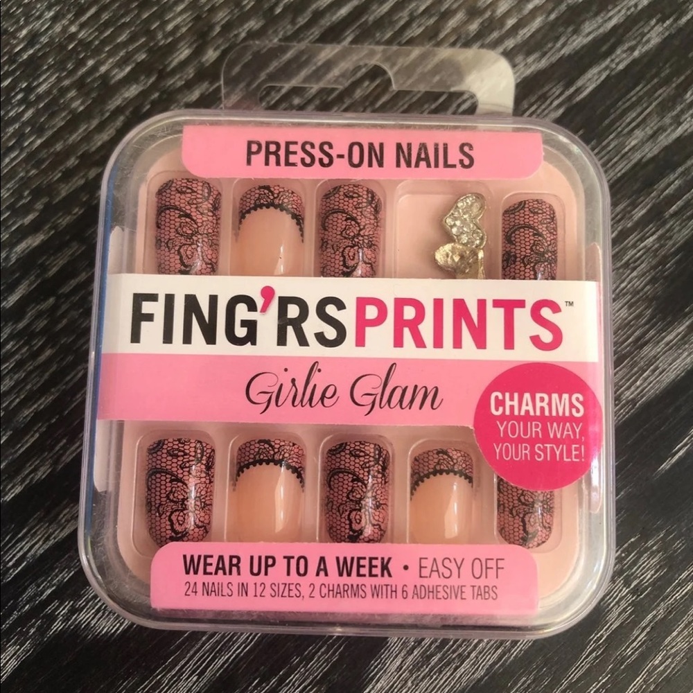 Fing’rs Prints Press On Nails Girlie Glam